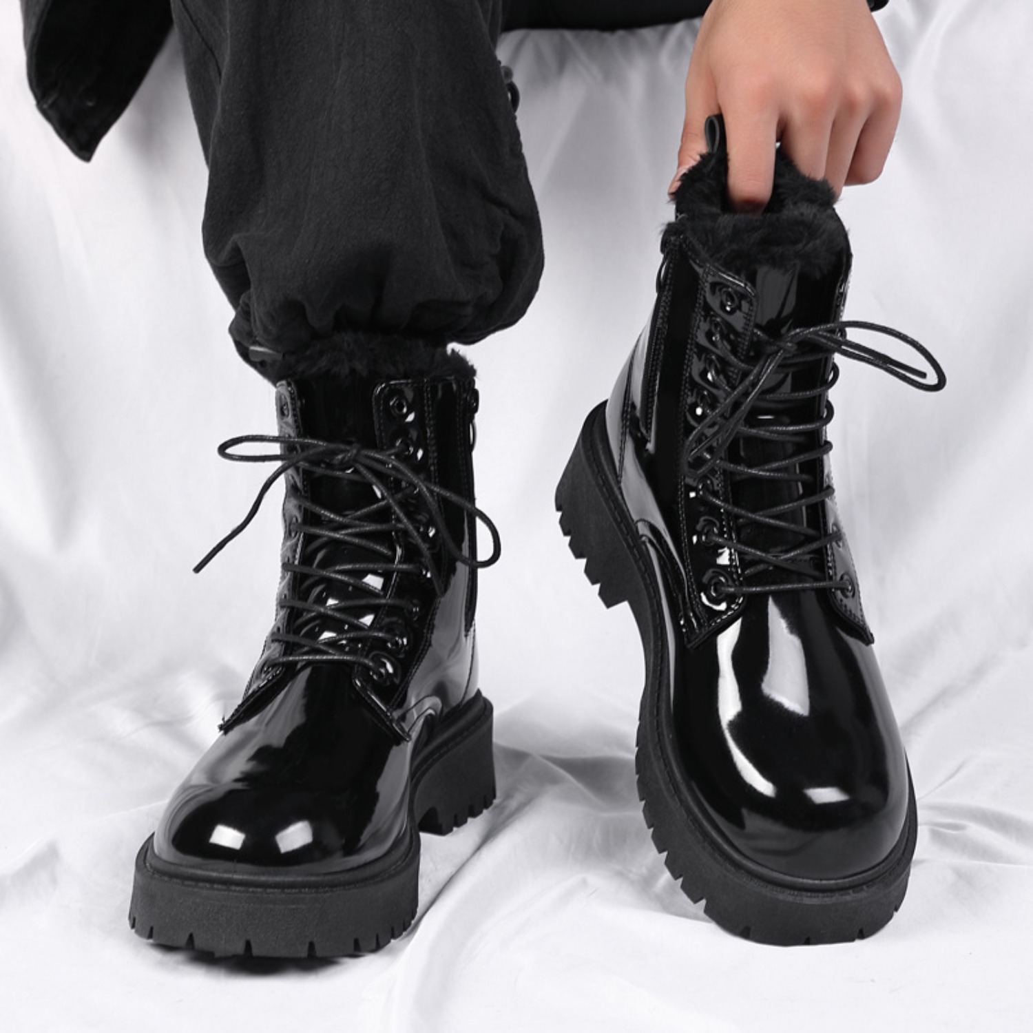メンズ暖かいプラッシュハイカットブーツ、冬用ソフトソール滑り - Men Shoes 2026 のレビューと価格