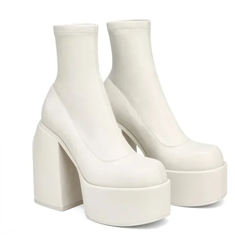 デザイナーアンクルブーツ女性のためのブランドの女性のヒールプ - Chelsea Boots Suede のレビューと価格