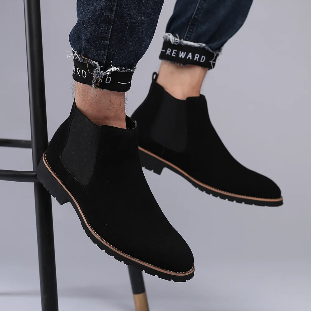 メンズアンクルブーツ、ブリティッシュスタイル、スエードレザー - Chelsea Boots Suede のレビューと価格