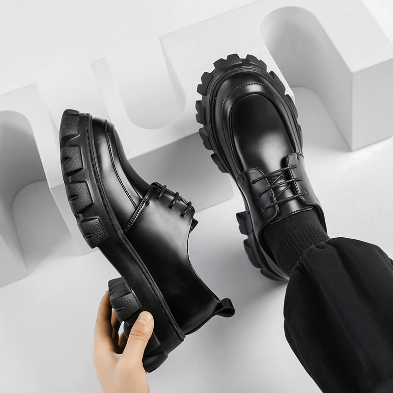 男性用レトロスタイルレザーシューズ,作業靴,カジュアル,ロー - Men Shoes Prada のレビューと価格