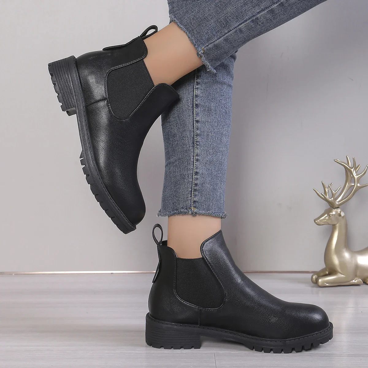 女性のカジュアルチェルシーアンクルブーツラウンドトゥブラック - Chelsea Boots Suede のレビューと価格
